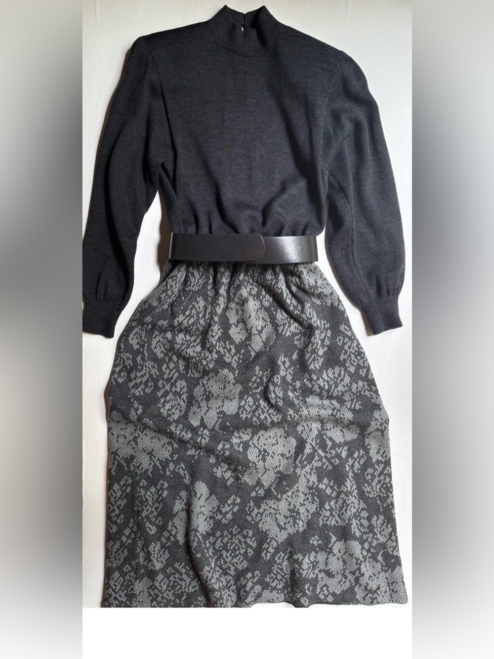 Vintage 70s St. John Mary Gray Knit Belted Sweater Dress Sz4 Mock Neck USA Made